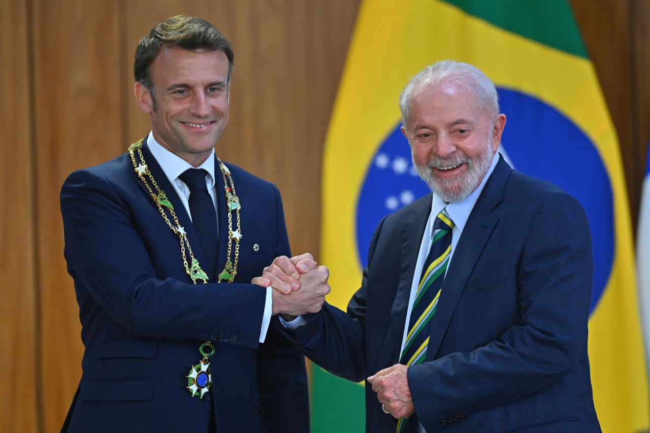 Emmanuel Macron y Lula da Silva. Foto: EFE.