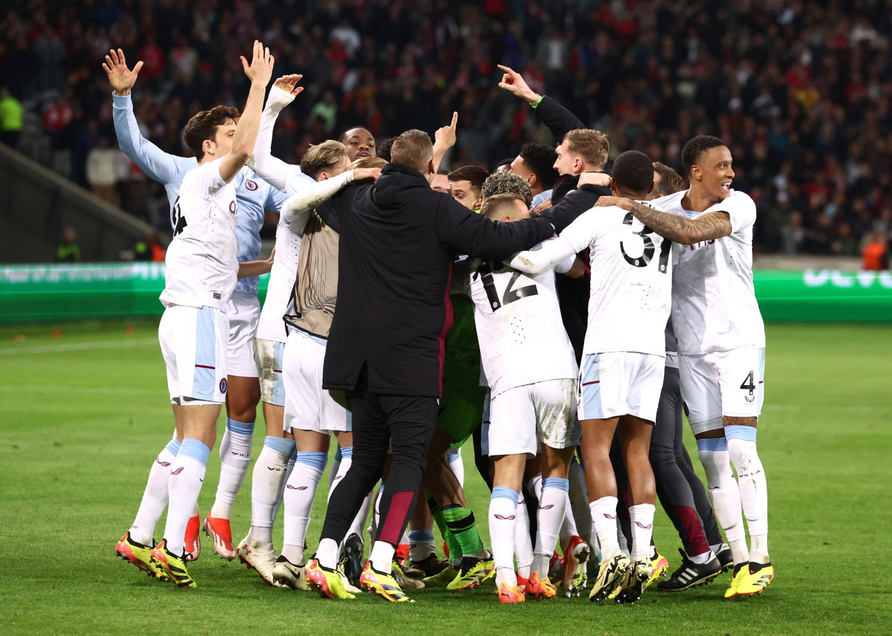 Festejos del Aston Villa ante el Lille por la Conference League. Foto: REUTERS.